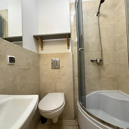 Przy Skm Wyscigi Проживание в семье