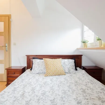 Przy Skm Wyscigi Проживание в семье *